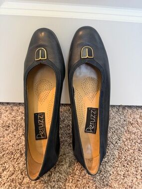 Vintage Black Leather Ballet Flats with Gold Buckle Accent low block heel